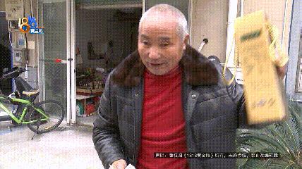 DƬ